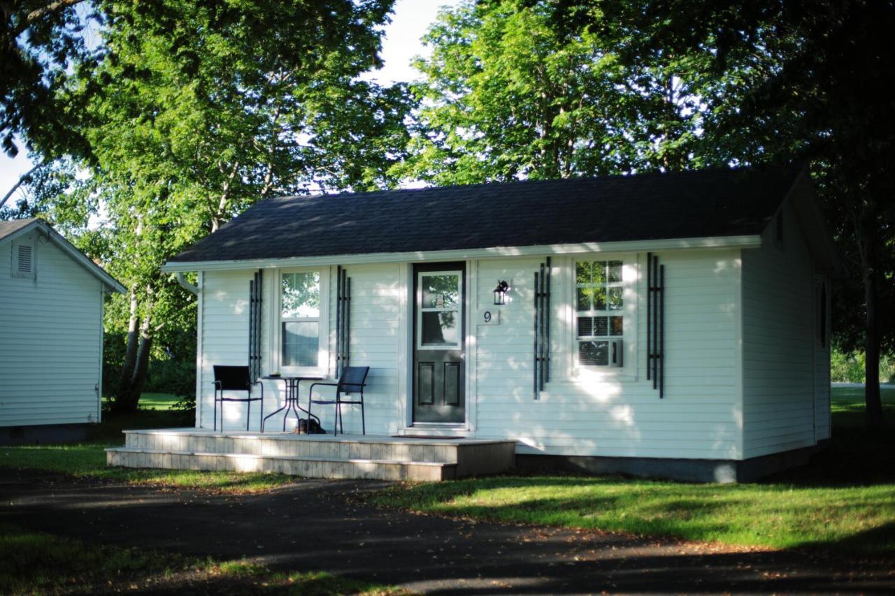 Carleton Inn & Cottages Bridgetown Exterior foto